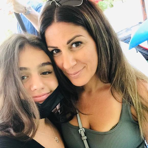 Meet your Posher, Sandra - Picture 1 of 1